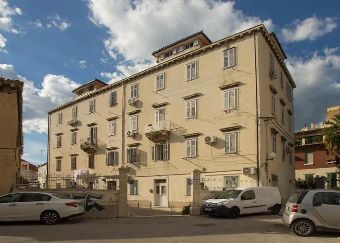 Old Town Historic Core Lejlighed